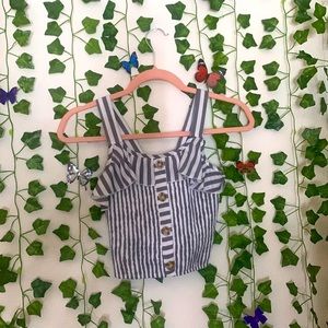 Two piece, gray and white striped kids Nordstrom set. Size 8 in kids.